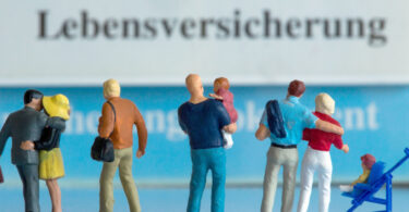 Hohe Stornokosten bei Lebensversicherungen treffen auch Beschäftigte im öffentlichen Dienst