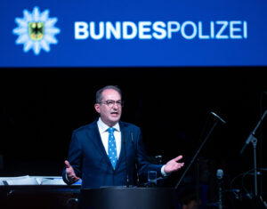 Bundesbesoldung Gesetzentwurf Dobrindt